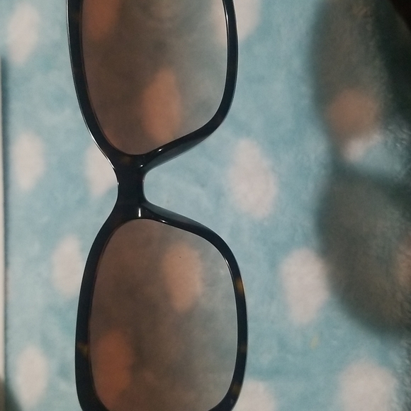 Liz claiborne sunglasses - Picture 5 of 8